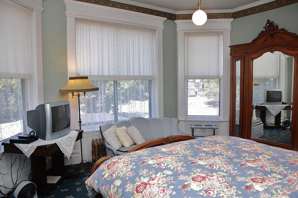 The Grand Anne Bed And Breakfast Keokuk Exterior photo