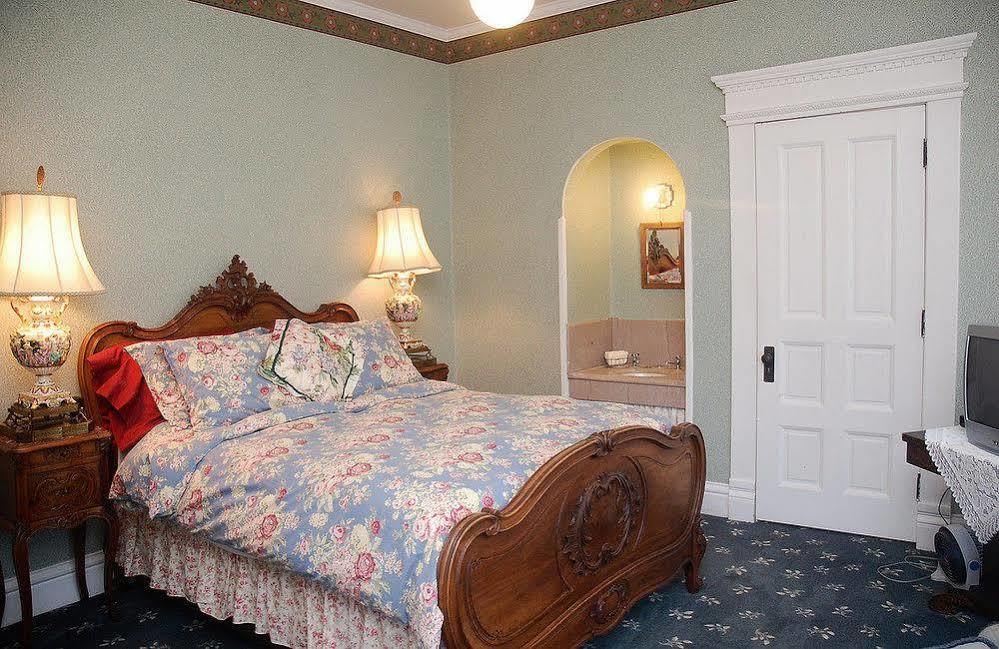 The Grand Anne Bed And Breakfast Keokuk Exterior photo